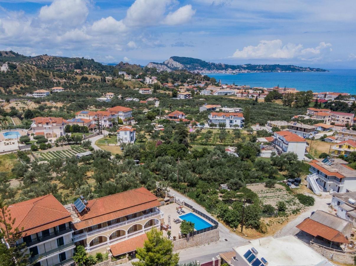 Costas Studios Argassi Luaran gambar